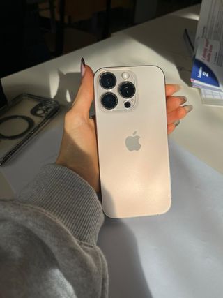 iPhone 16 Pro Sabbia