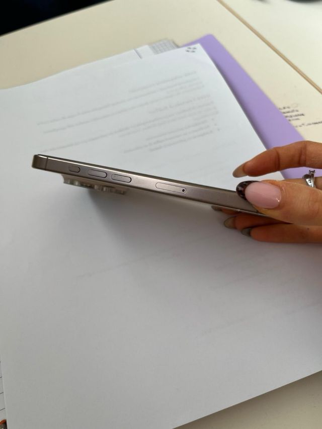 iPhone 16 Pro Sabbia