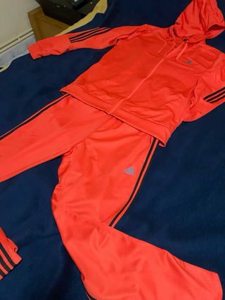 Chándal Adidas Rojo y Negro Talla L