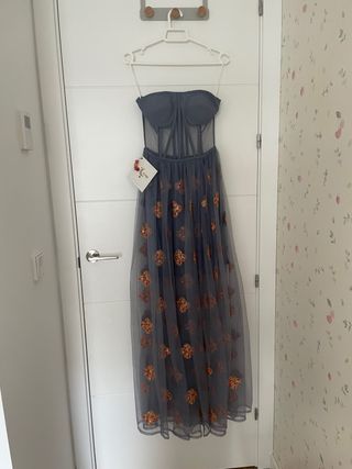 Vestido con trasparencias de la marca  Luna Maga