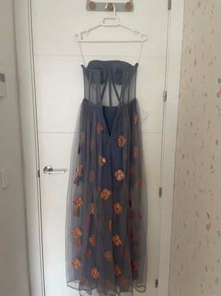 Vestido con trasparencias de la marca  Luna Maga