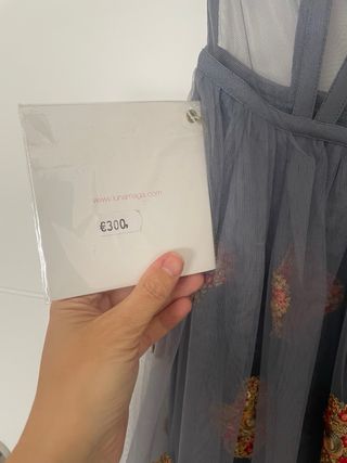 Vestido con trasparencias de la marca  Luna Maga