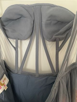 Vestido con trasparencias de la marca  Luna Maga