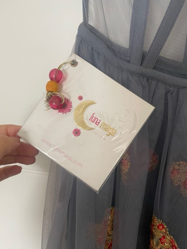 Vestido con trasparencias de la marca  Luna Maga