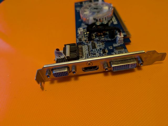 Tarjeta Gráfica NVIDIA GeForce 8400 GS 512MB