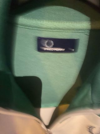 Chaqueta Fred Perry Verde y Blanca