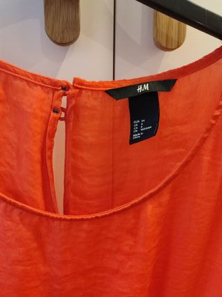 Mono corto H&M naranja satinado