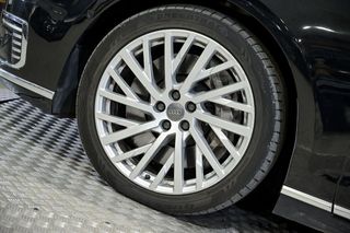 Audi A8   60 TFSIe quattro tiptronic