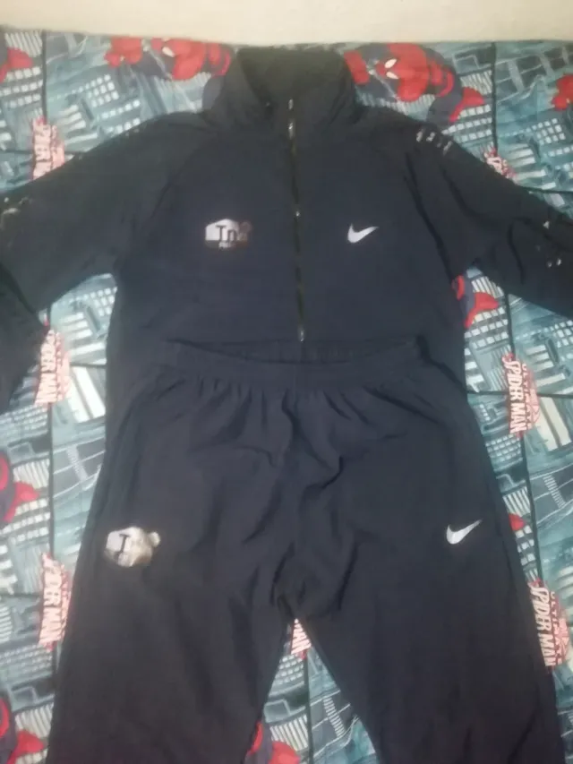 Conjunto deportivo Nike TN
