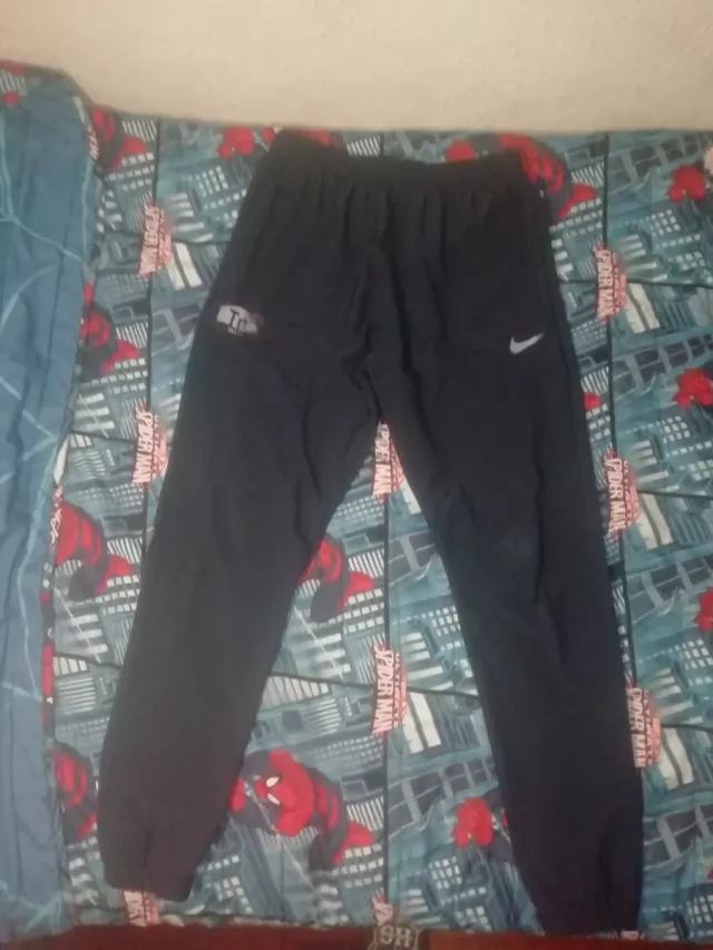 Conjunto deportivo Nike TN