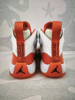 Nike 38,5 Laranja e Branco