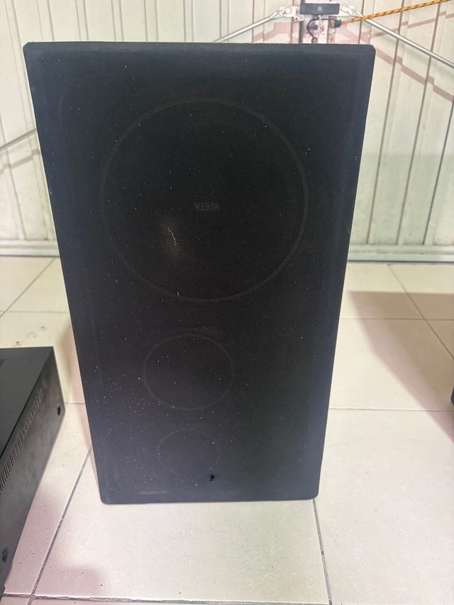 Equipo de música negro