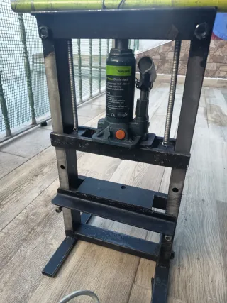 Mini torno y Prensa Hidráulica Casera