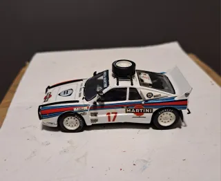 Miniatura coche Rally Lancia 037 Safari Martini