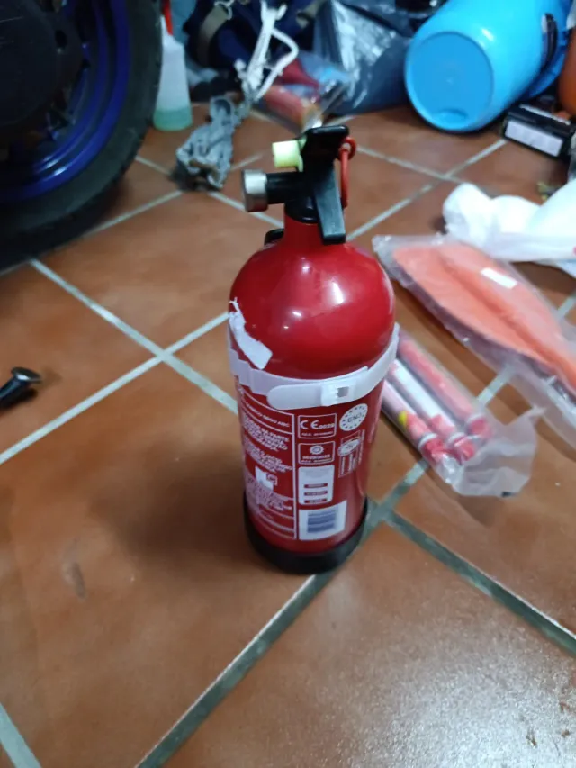 Extintor 2kg PQS ABC para embarcaciones