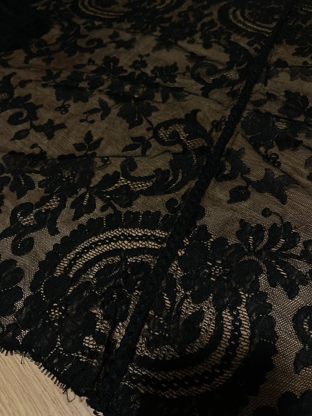 Chal mantilla encaje negro