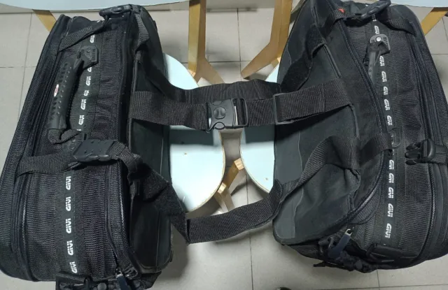 Alforjas GIVI Voyager Bag Cordura