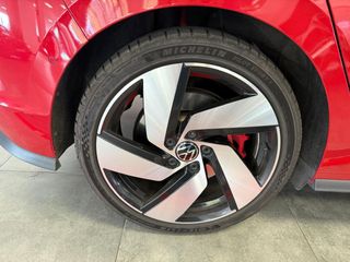 Volkswagen Golf GTI 2.0 TSI 180kW (245CV) DSG