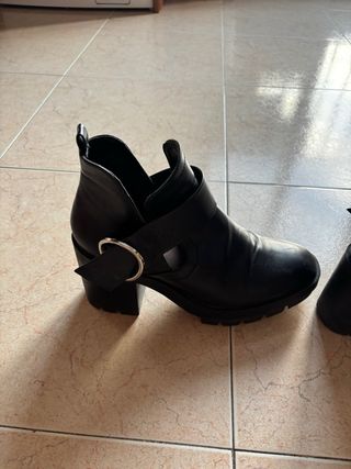Botines Zara Tacón Hebilla Negro