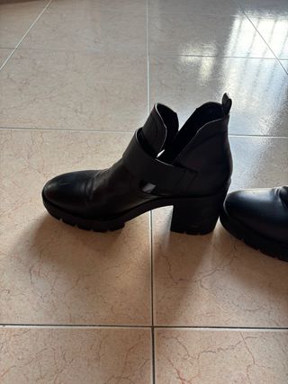 Botines Zara Tacón Hebilla Negro
