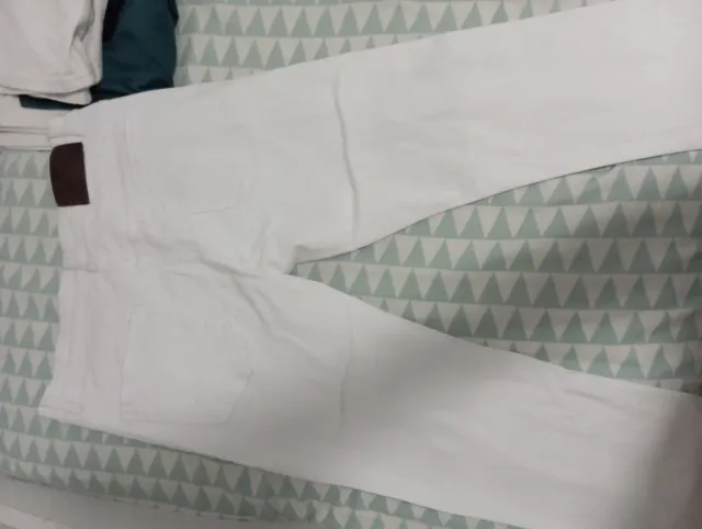 Pantalón vaquero blanco roto AREA ZERO