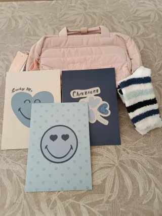 Neceser rosa acolchado mujer