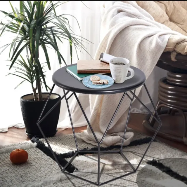 Mesa auxiliar geométrica metal y madera