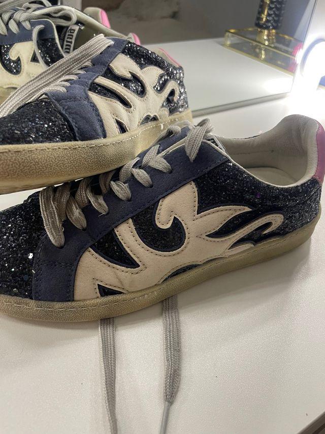 Zapatillas M con brillos y detalles rosa