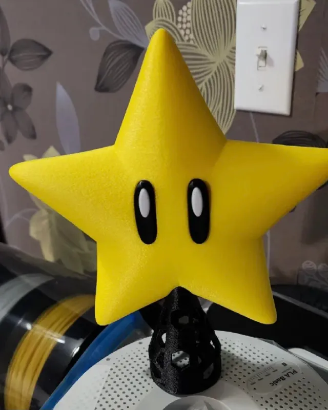 Estrella Amarilla Decorativa