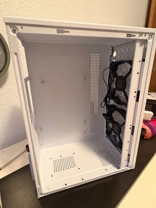 Torre PC Blanca Nueva con Caja