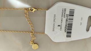 Collana con ciondolo a cuore dorato