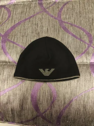 Gorro Armani Negro y Gris para niño pequeño