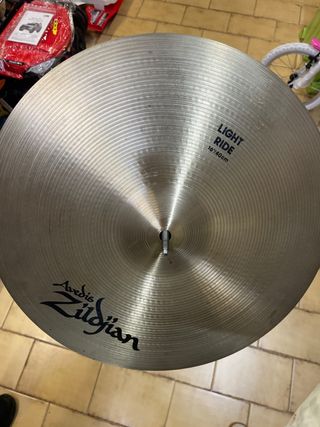 Piatto Zildjian Light Ride 16''/40cm