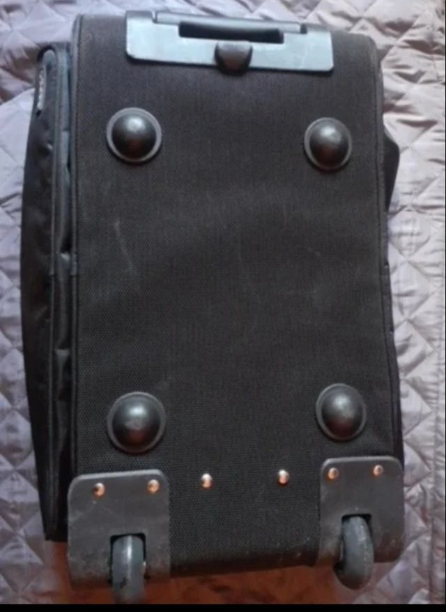 Bolsos de viaje, trolley c/ruedas. Usados.