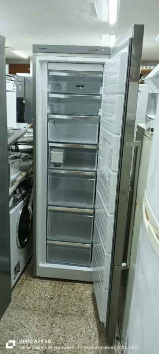 Congelador Vertical Bosch No Frost A++
