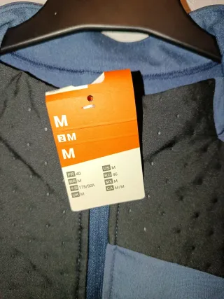 Chaqueta KIPRUN Hombre Talla M Azul Running