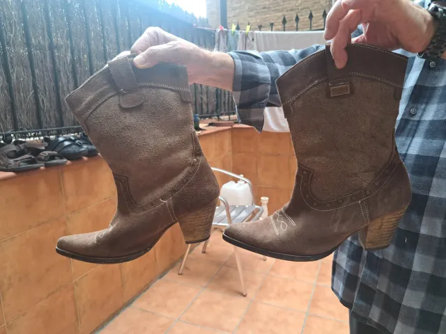 Botas camperas ante punta marrones