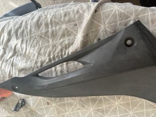 Tapa Carenado Superior Yamaha YZF R125 Derecha