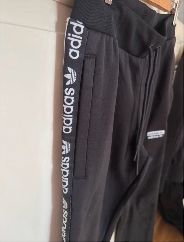 Chándal Adidas Negro con Logo