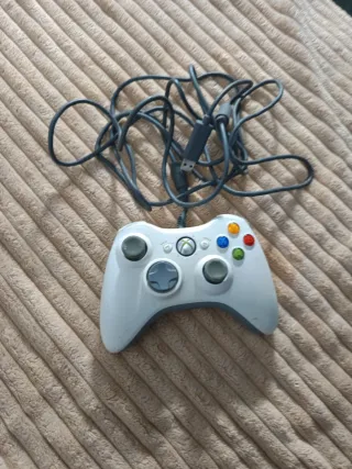 Mando Xbox 360 con cable