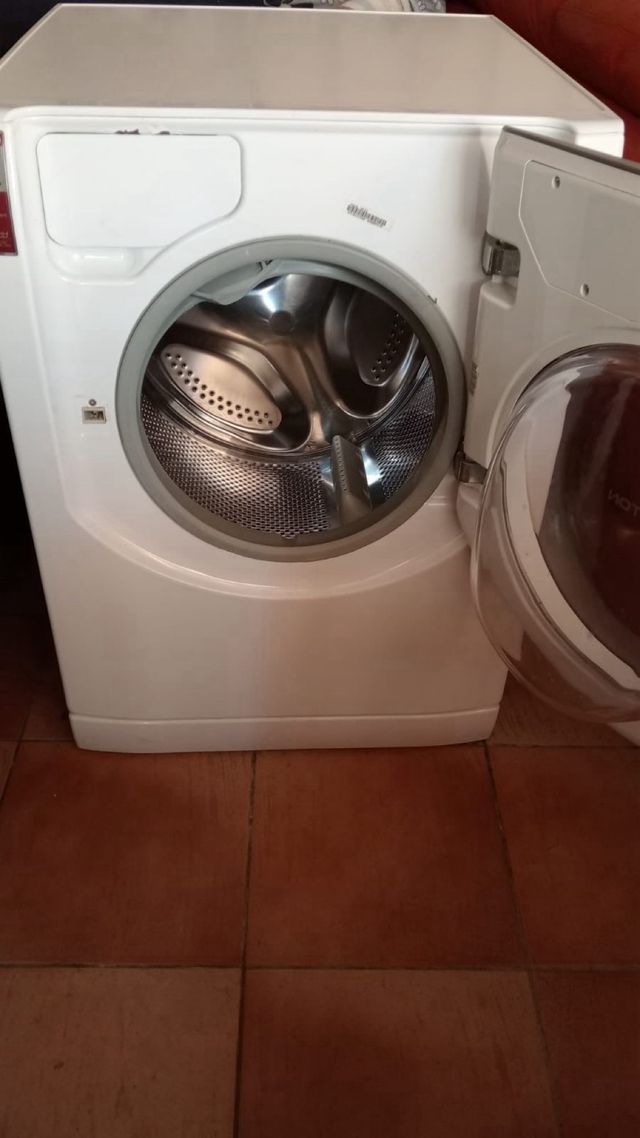 Máquina de Lavar Roupa Ariston