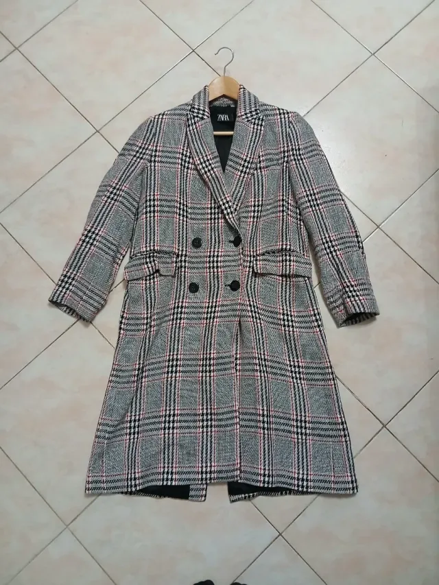 Zara Cappotto nero rosso principe di Galles