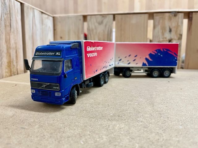 Camion Volvo Globetrotter XL Joal, ascolto offerte