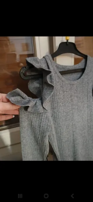 Abito lana grigio spalla scoperta