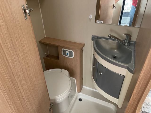 Caravana Sunlight C42D