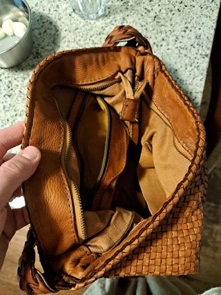 Borsa in pelle intrecciata