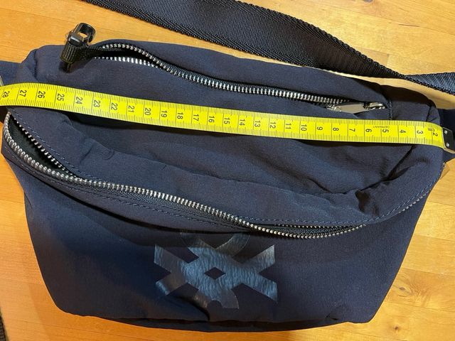 Riñonera Negra Benetton