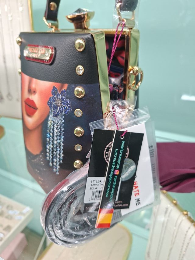 Bolso Nicole Lee Negro Multicolor