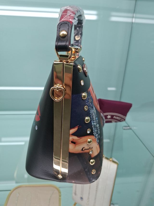 Bolso Nicole Lee Negro Multicolor