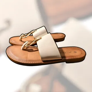 Sandalias planas blancas con detalle dorado